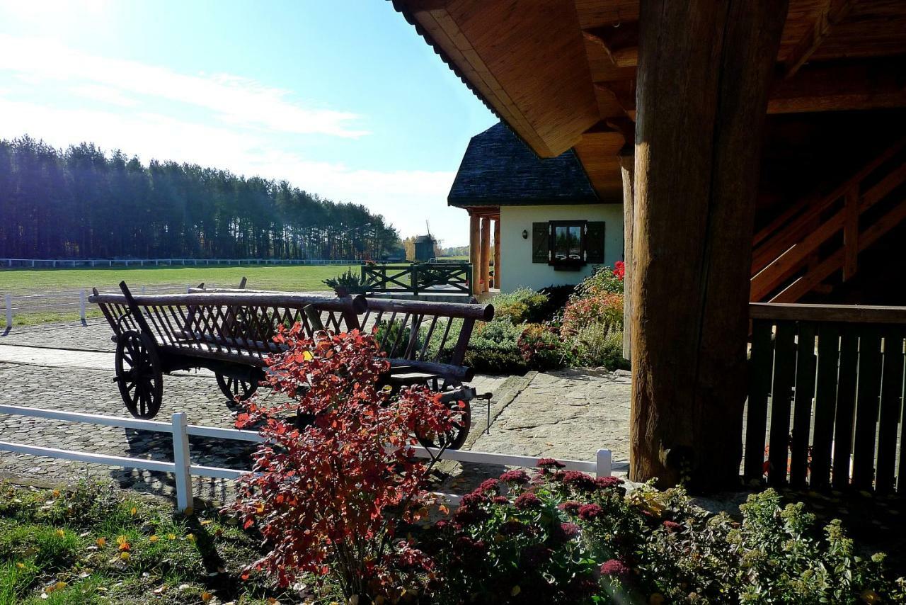Dworek Pod Wiecha Kaweczyn  Exteriör bild